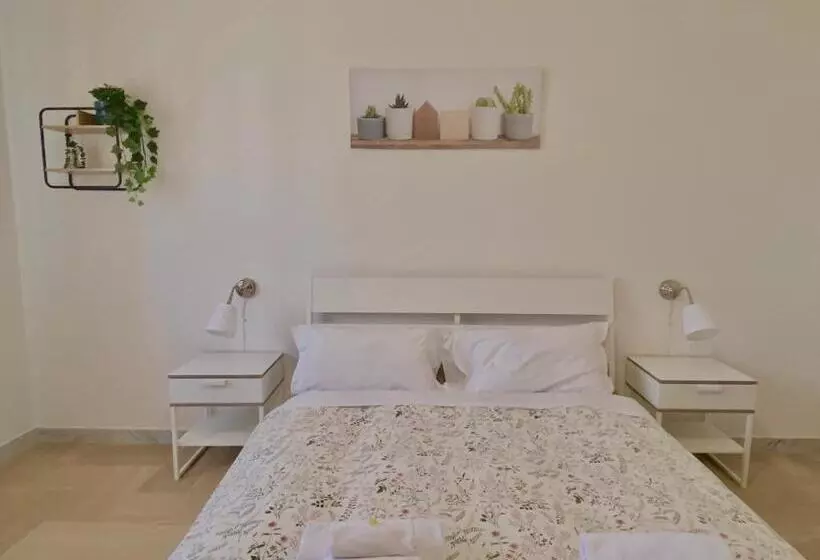 ペンション Guest House Service   Express Airport Apartment