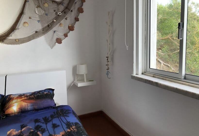 Fonte Da Telha Beach Hostel