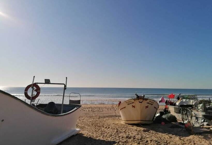 Fonte Da Telha Beach Hostel