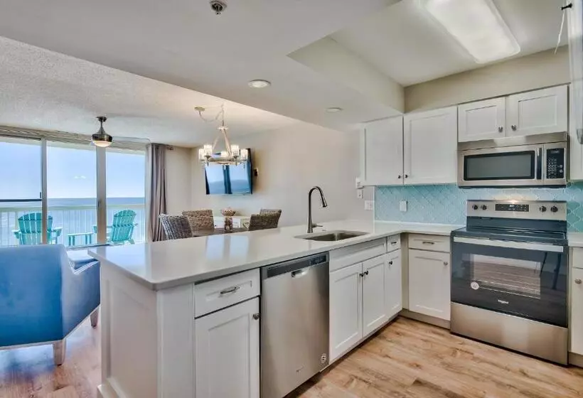 Pelican Beach Resort Destin