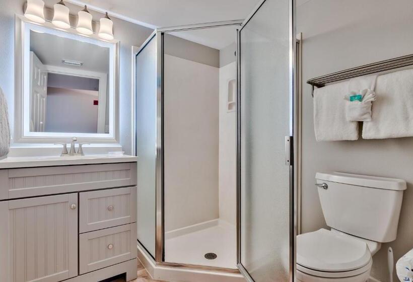 Pelican Beach Resort Destin