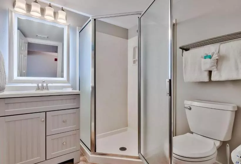 Pelican Beach Resort Destin