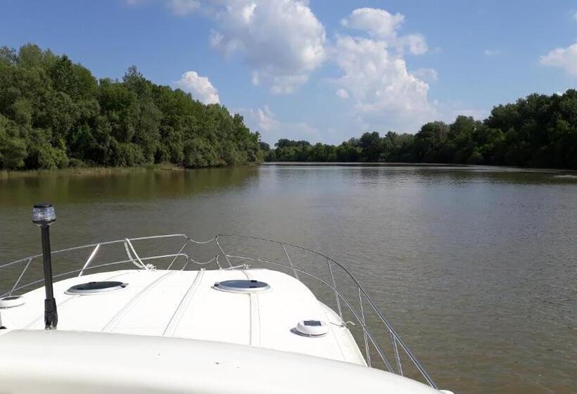 펜션 örvény Vendégház