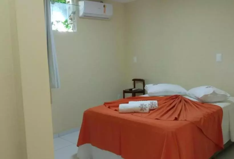 ユースホステル Pousada Canedo