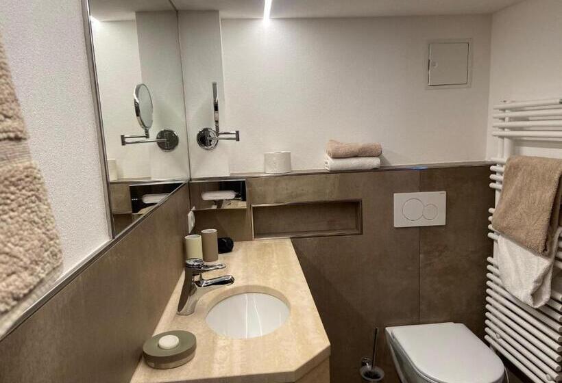 تختخواب و صبحانه Haus Saler