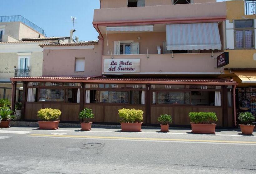 تختخواب و صبحانه La Perla Del Tirreno