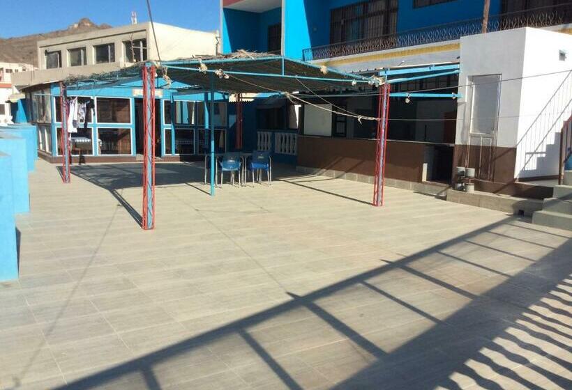 تختخواب و صبحانه Residencial Laginha