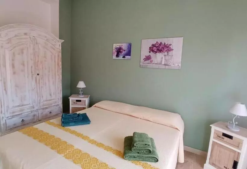 ベッドアンドブレックファースト S Orgosa