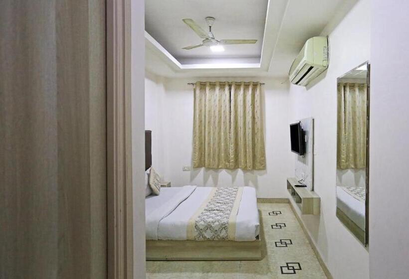 酒店 Sterling Inn, New Delhi