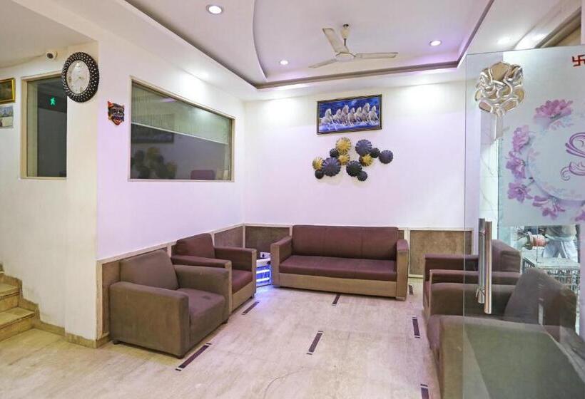 酒店 Sterling Inn, New Delhi