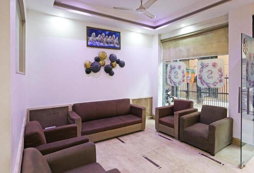 酒店 Sterling Inn, New Delhi