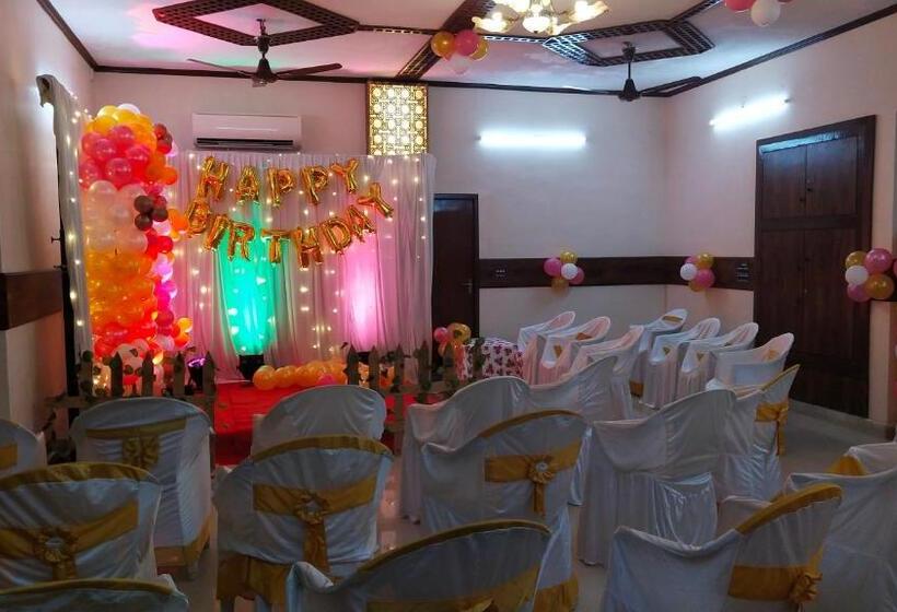 פנסיון Jjs Park Inn