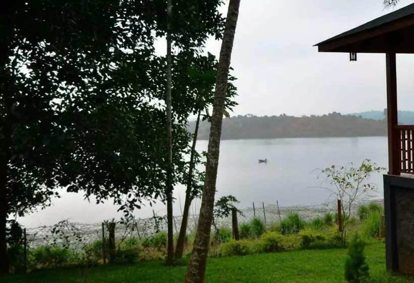 Majatalo Room In Guest Room Lakerose Wayanad Resort Water Front Grandeur