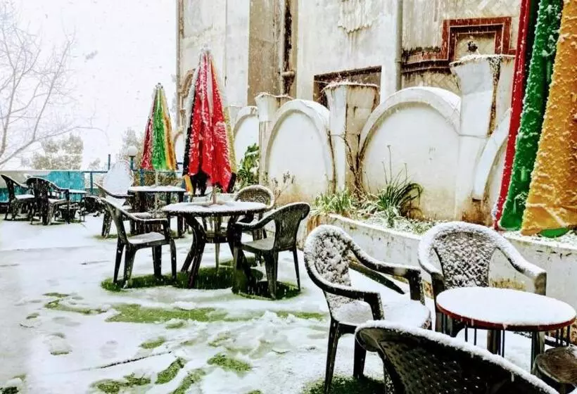 Retkeilymaja The Happytel