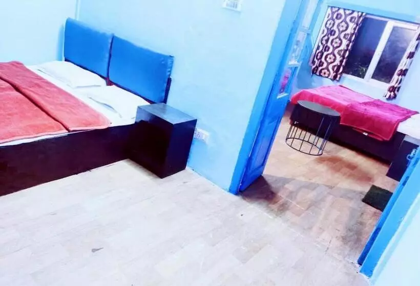 Retkeilymaja The Happytel