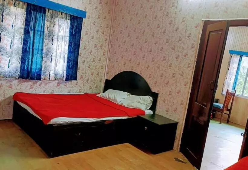 Retkeilymaja The Happytel