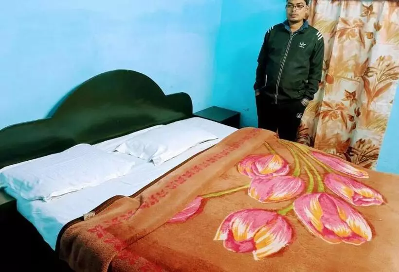 Retkeilymaja The Happytel