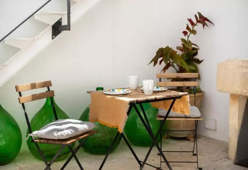 Aamiaismajoitus (B&B) Dimora Del Vescovo Guest House