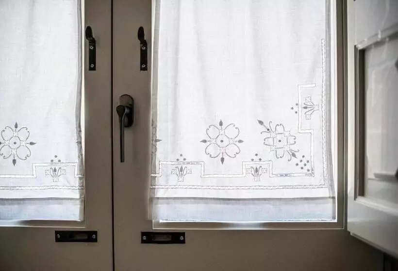 Aamiaismajoitus (B&B) Dimora Del Vescovo Guest House