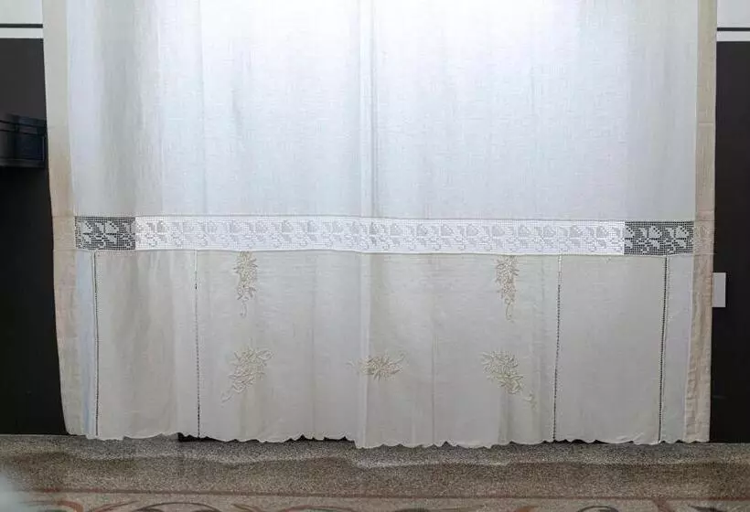 Aamiaismajoitus (B&B) Dimora Del Vescovo Guest House