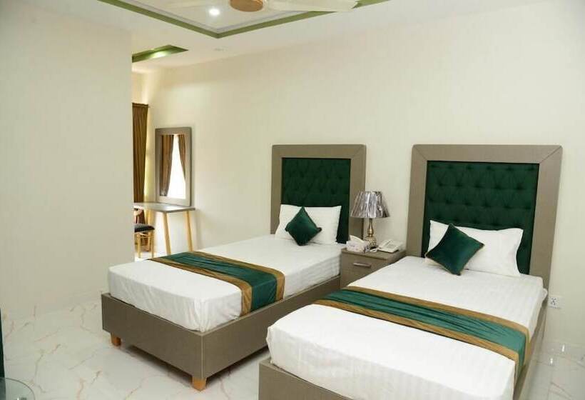 هتل Deluxe Lahore