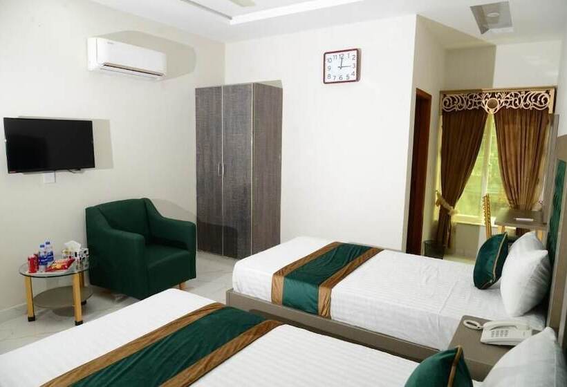 هتل Deluxe Lahore