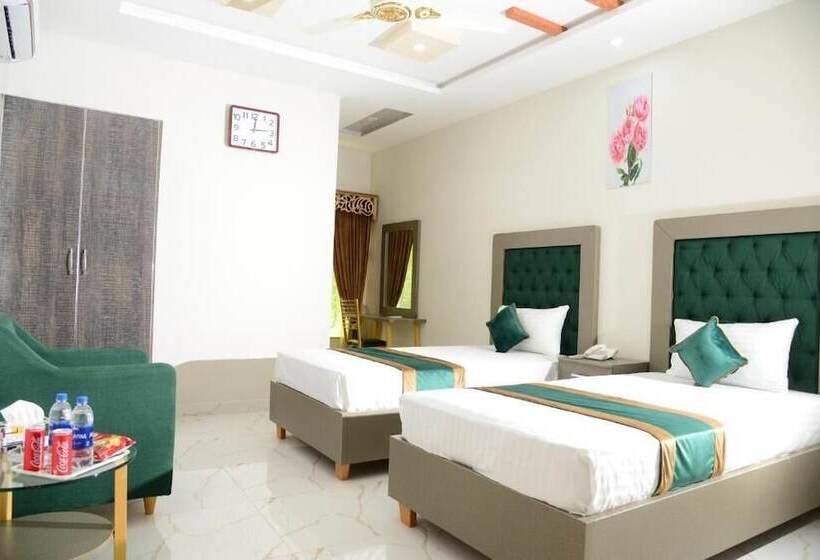هتل Deluxe Lahore