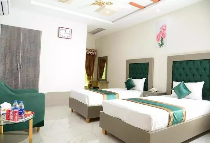 هتل Deluxe Lahore