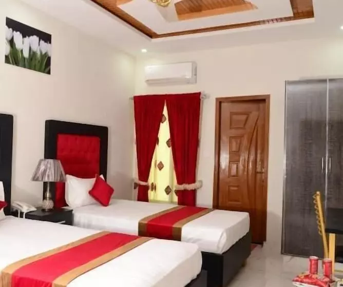 هتل Deluxe Lahore
