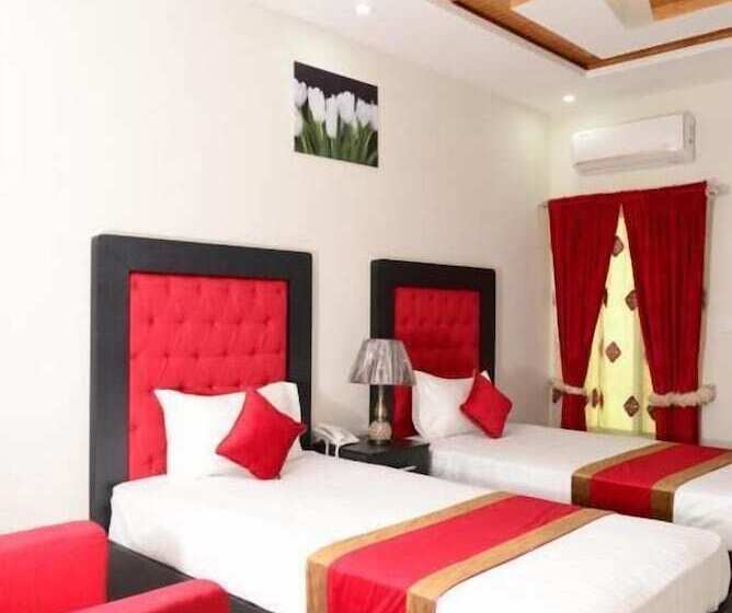 هتل Deluxe Lahore