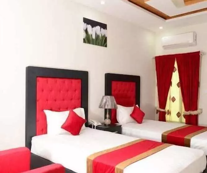 هتل Deluxe Lahore