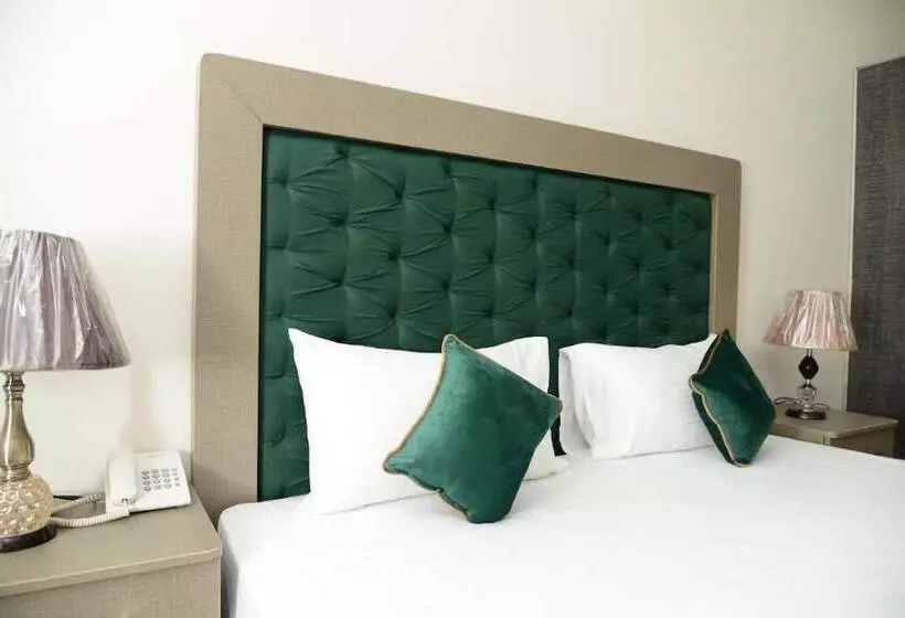 هتل Deluxe Lahore