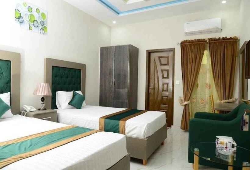 هتل Deluxe Lahore