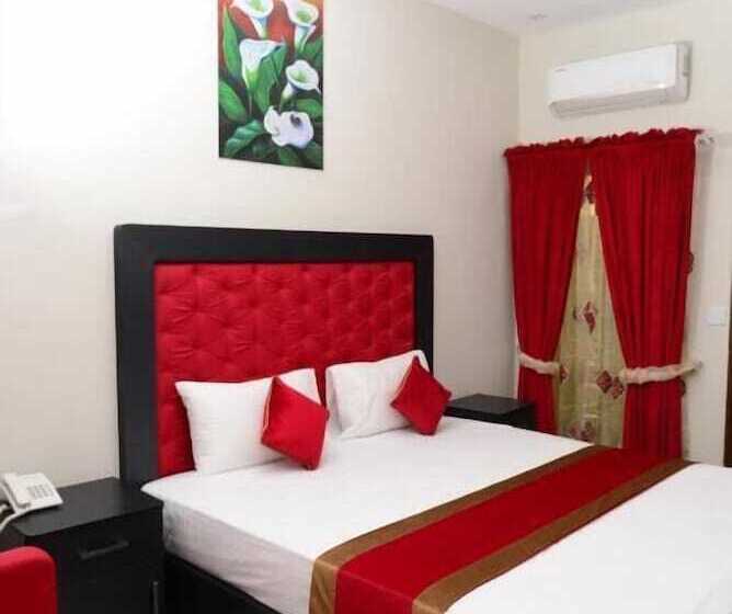 هتل Deluxe Lahore