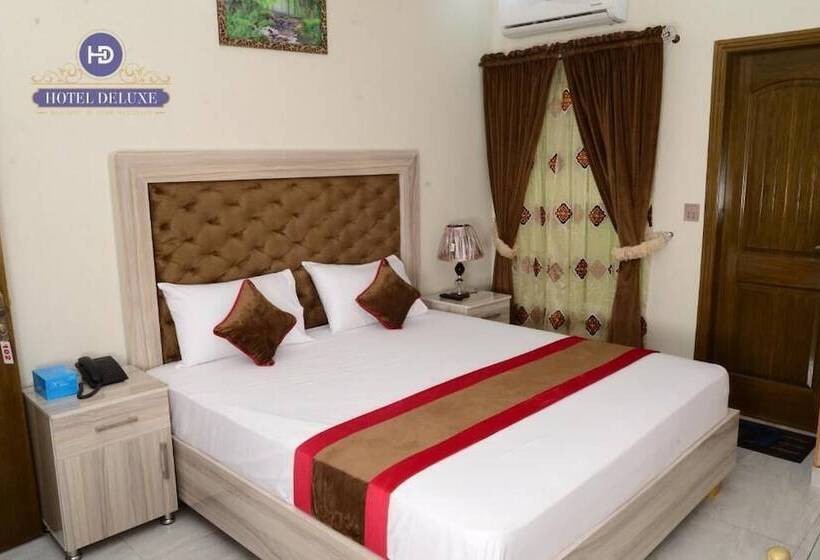 هتل Deluxe Lahore