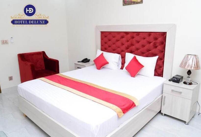 هتل Deluxe Lahore