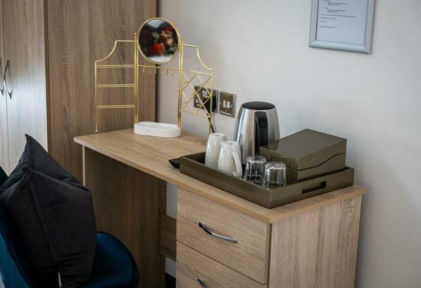 The Angharad Hotel And Restaurant