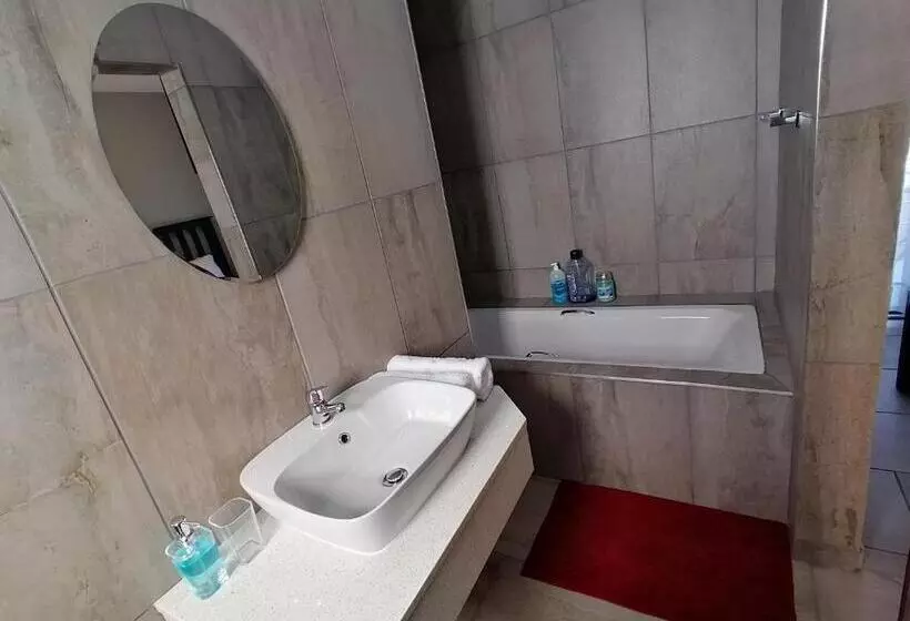 پانسیون Sibebe View Villa