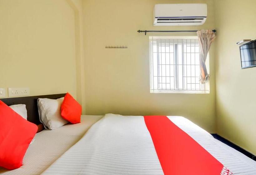 Hotel O St Residency