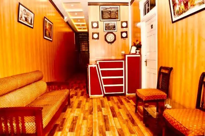 هتل Swiss Cottage