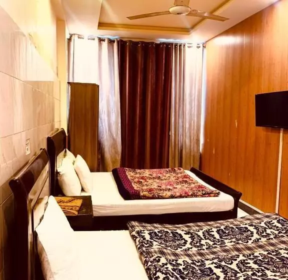 هتل Swiss Cottage