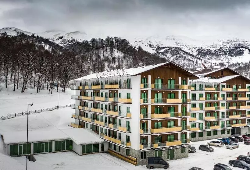 هتل Crystal Residence