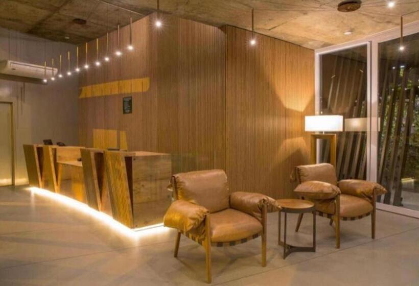 هتل Evian Thermas Residence   Caldas Novas