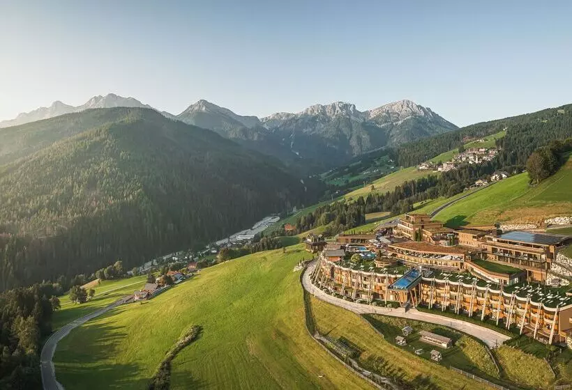 Alpin Panorama Hotel Hubertus