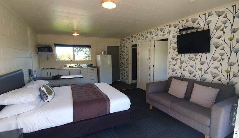 Hotel Tasman Holiday Parks   Coromandel