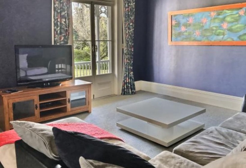 Hotel Tasman Holiday Parks   Coromandel