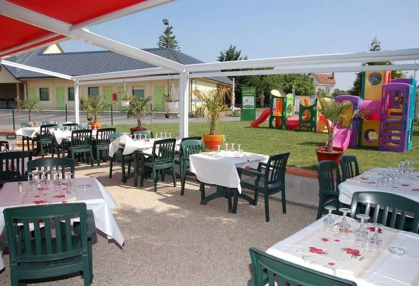 Fasthotel Orléans Nord Artenay