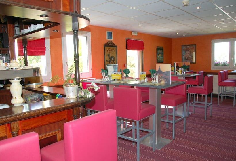 Fasthotel Orléans Nord Artenay