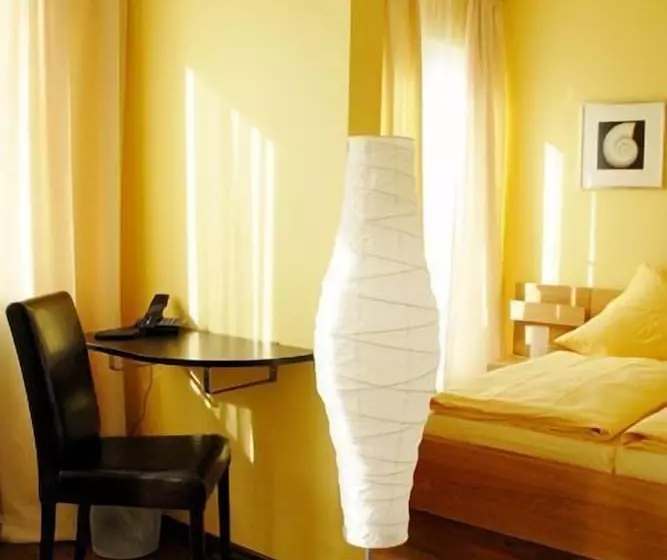 Отель Akazienhof