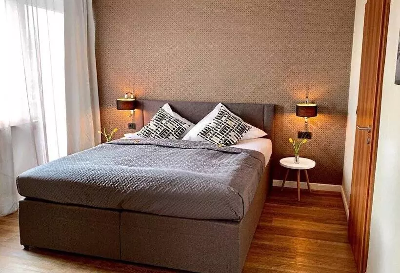 Отель Akazienhof